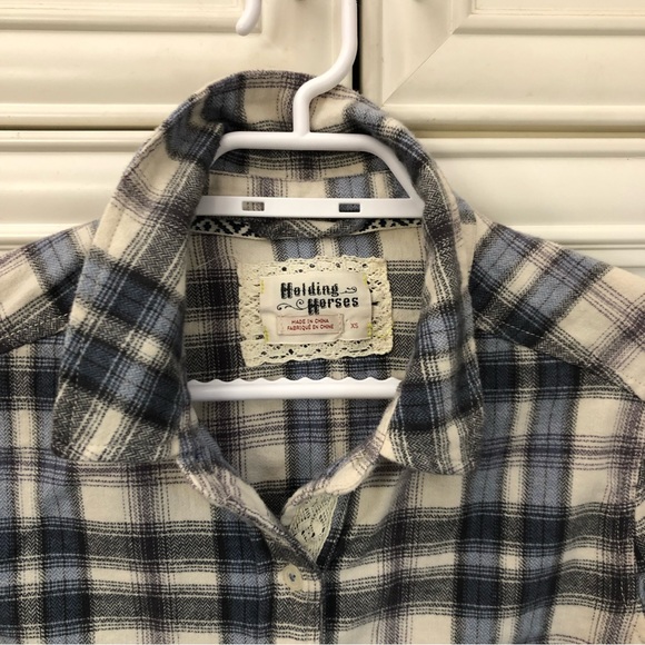 Holding Horses (Anthropologie) women’s lace & plaid shirt - Picture 7 of 9
